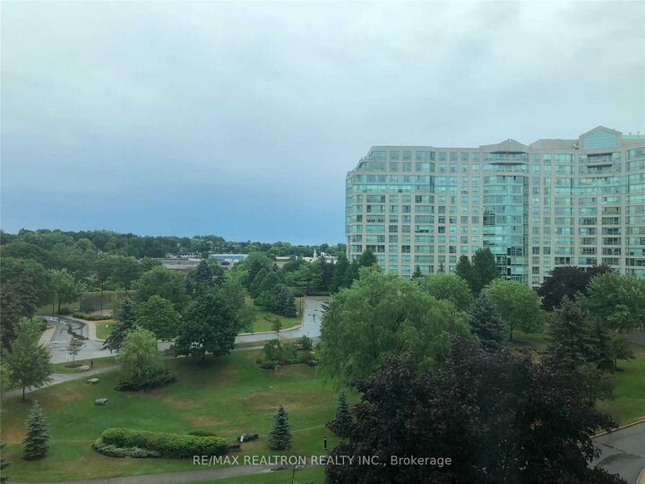 Property Photo: 7805 Bayview Avenue 705 ON L3T 7N1