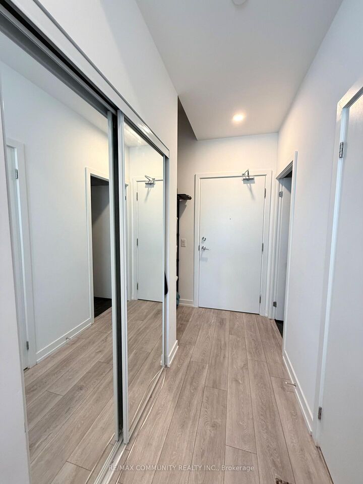 Property Photo: 1100 Sheppard Avenue W 122 ON M3J 0H1