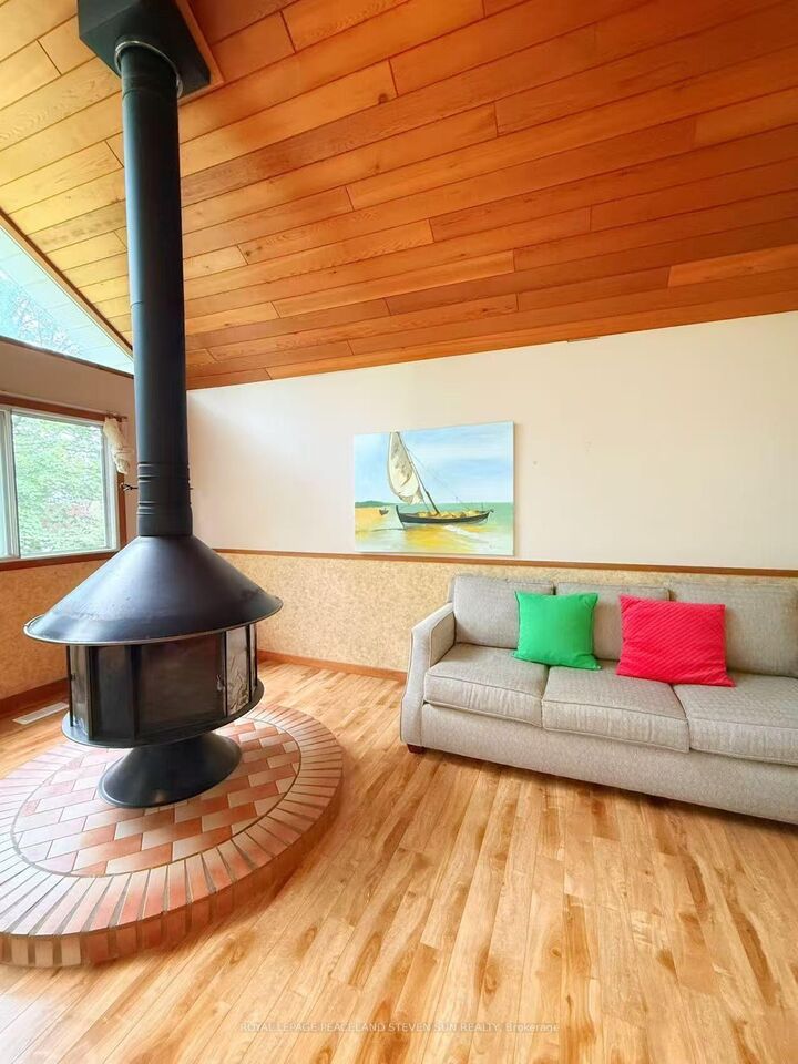 Property Photo: 34 Morgan Avenue ON L3T 1R2