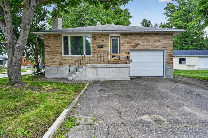 415 Railway Avenue — photo 1