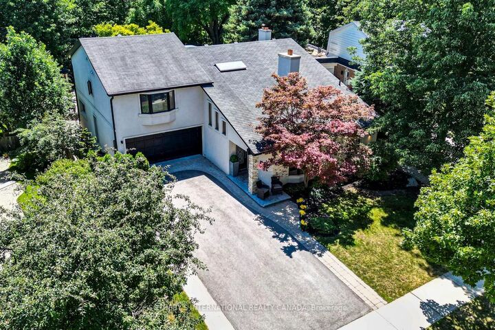 21 Denver Crescent — photo 1
