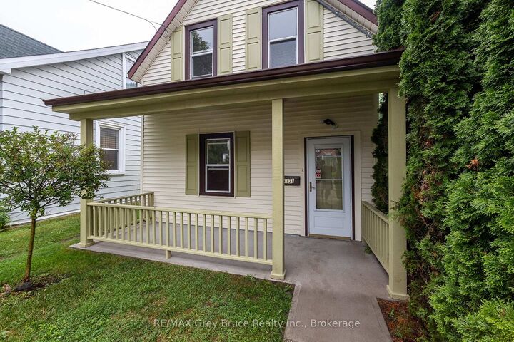 1131 3rd Avenue W — photo 1