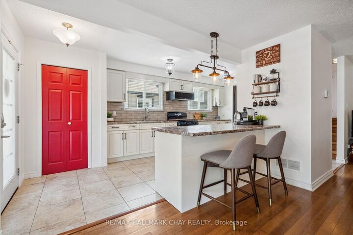 Property Photo: 257 Edgehill Drive ON L4N 7W9