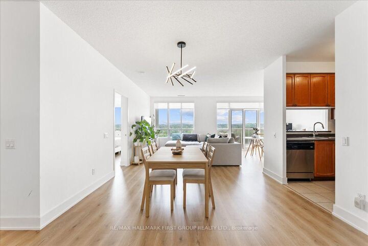 1200 The Esplanade Road N 1103 — photo 1