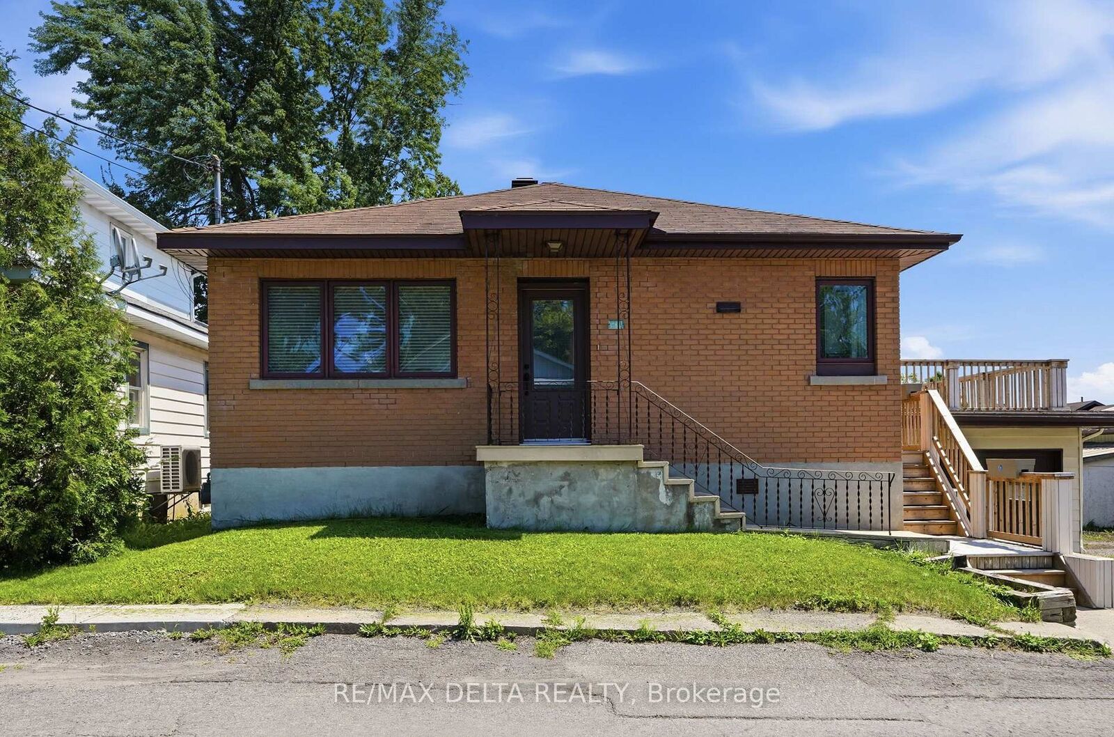 Property Photo: 2187 Hudon Street ON K4K 1K6