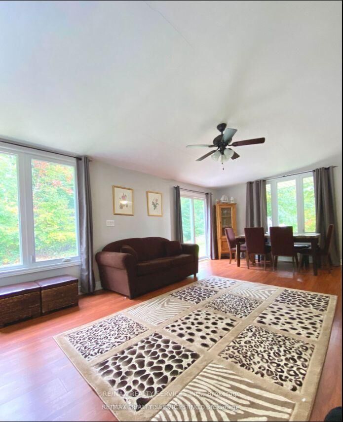 Photo de la propriété: 4870 Mapleview Crescent ON L0S 1R0