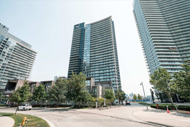 Property Photo: 121 McMahon Drive 2110 ON M2K 0C2