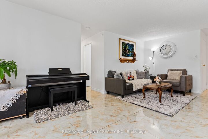 Property Photo: 1445 Wilson Avenue 407 ON M3M 1J5