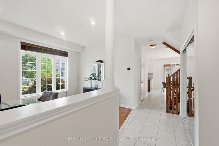 Property Photo:  