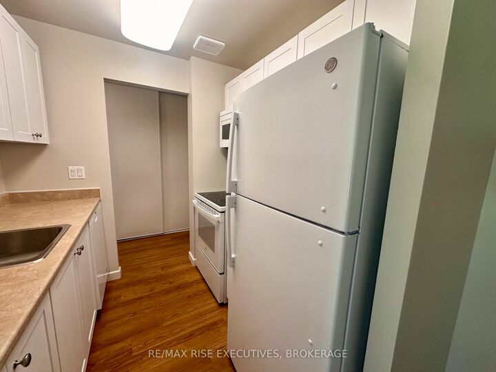 Property Photo:  1020 Pembridge Crescent 119  ON K7P 1R2 