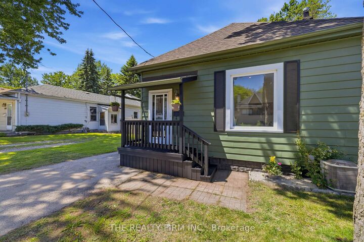 Property Photo:  1068 Margaret Street  ON N5W 2K1 