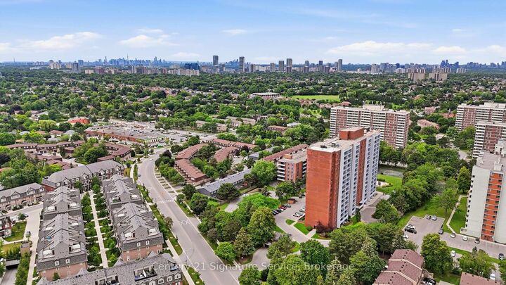 Property Photo: 1250 Bridletowne Circle 610 ON M1W 2V1