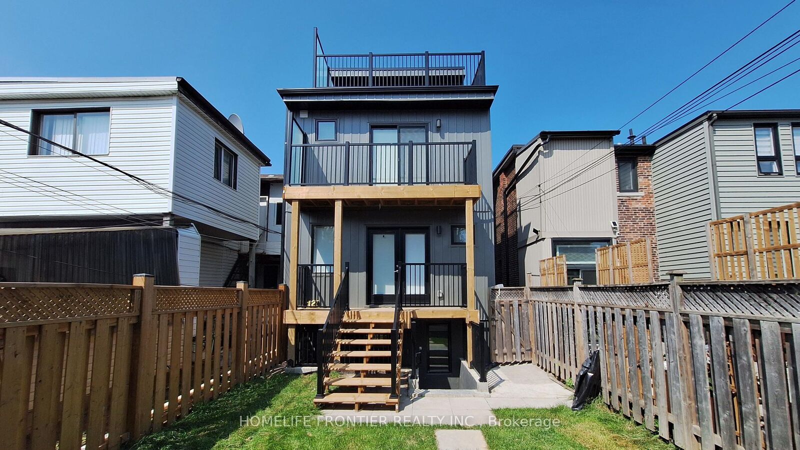 Property Photo: 231 Symington Avenue 2 (Main Floor) ON M6P 3W5
