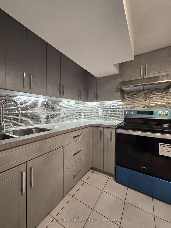Property Photo: 25 Chandler Drive Lower ON M1G 1Z1