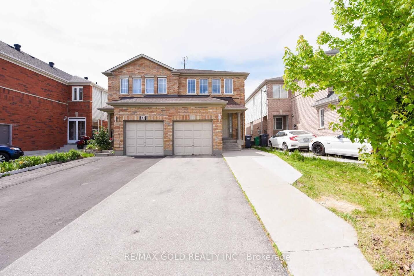 Property Photo:  35 Needlewood Lane  ON L6R 2N3 