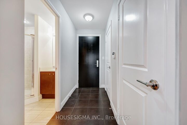 Property Photo: 60 Absolute Avenue 507 ON L4T 0A9