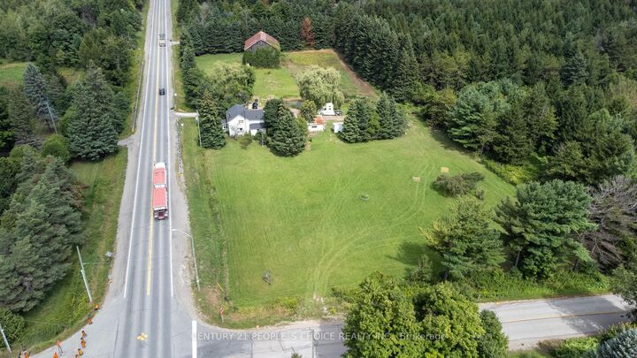 Property Photo: 4037 Charleston Side Road ON L7K 0P1