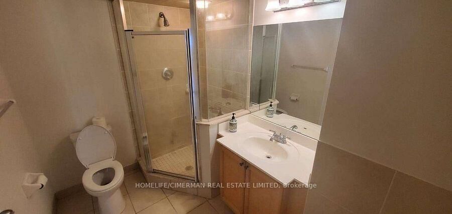 Property Photo: 15 Greenview Avenue 2012 ON M2M 4M7