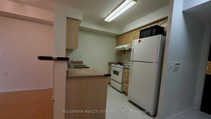Property Photo:  20 Olive Avenue 1106  ON M2N 7G5 
