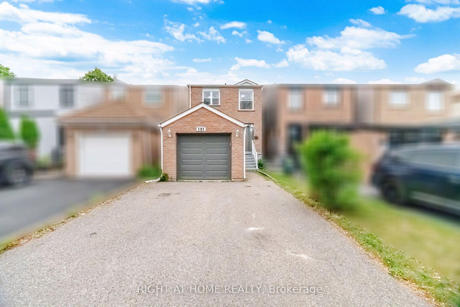 Property Photo: 121 Bob O'Link Avenue ON L4K 1H1