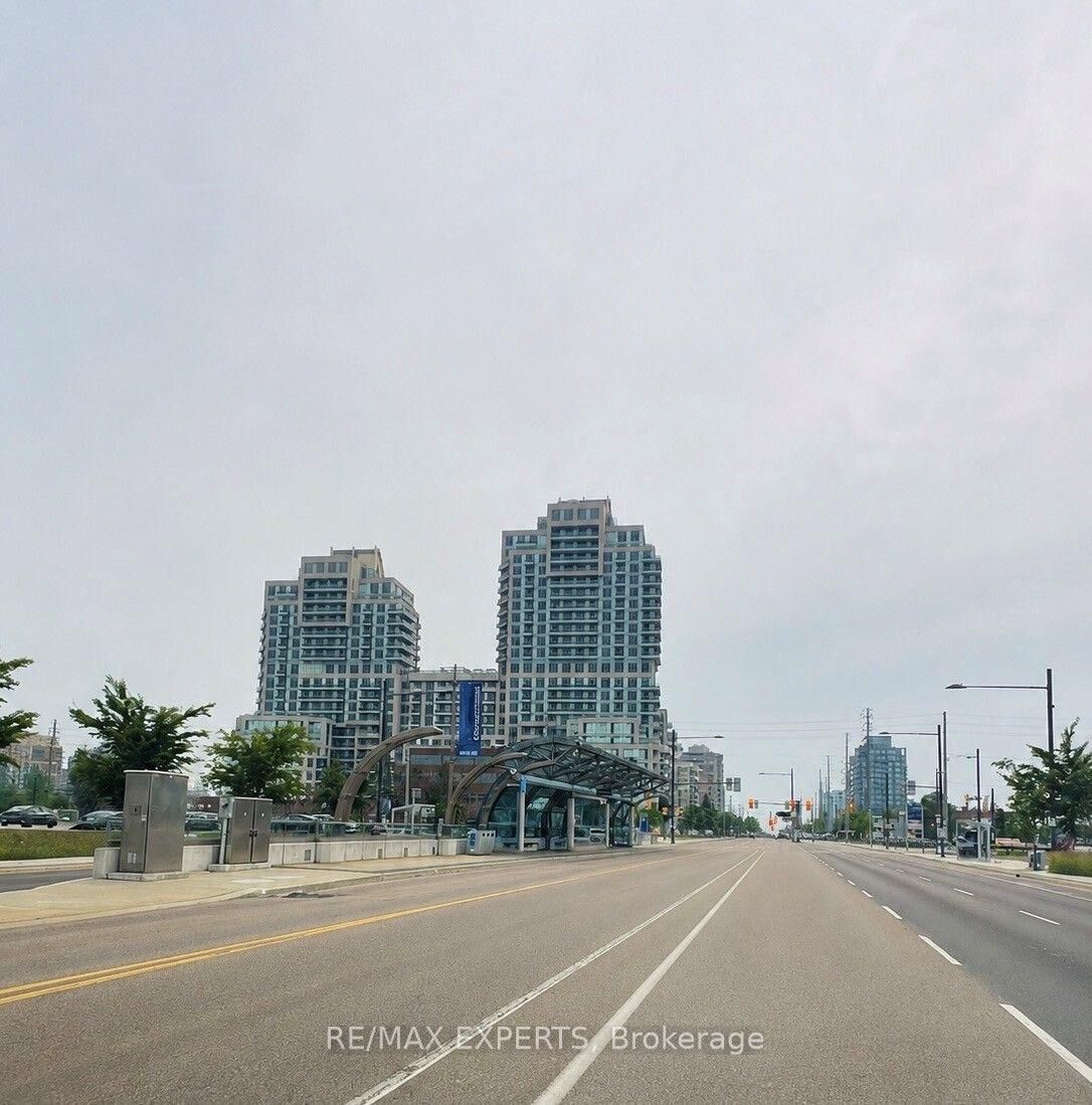 Property Photo:  9205 Yonge Street 1611  ON L4C 1V5 