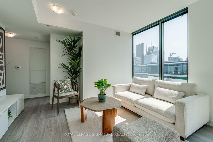 Photo de la propriété: 47 Mutual Street 3103 ON M5B 0C6