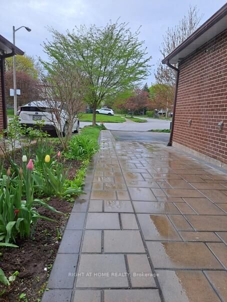 Property Photo:  148 Sexton Crescent  ON M2H 2L6 