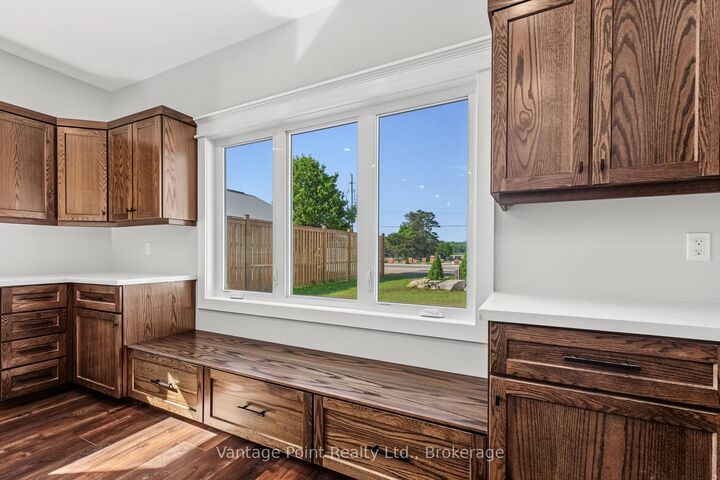 Property Photo: 107 Toronto Road ON N0C 1E0