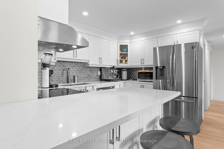 Property Photo: 99 Cameron Street 502 ON M5T 3A2