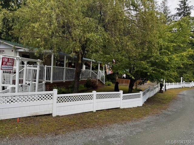 Property Photo: 2650 Turnbull Rd #D4 BC V9K 2R2