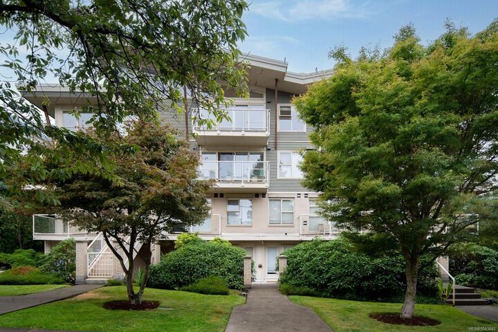 Property Photo: 1155 Yates St #208 BC V8V 3N1