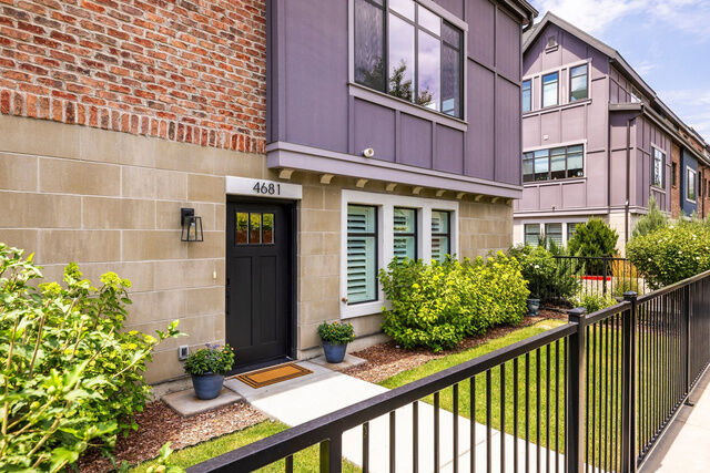 Property Photo: 4681 S Grosvenor Ct UT 84117