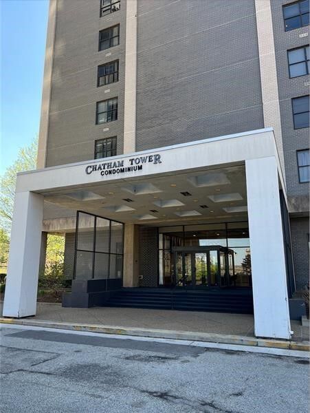 Property Photo: 112 Washington Pl 7F PA 15219