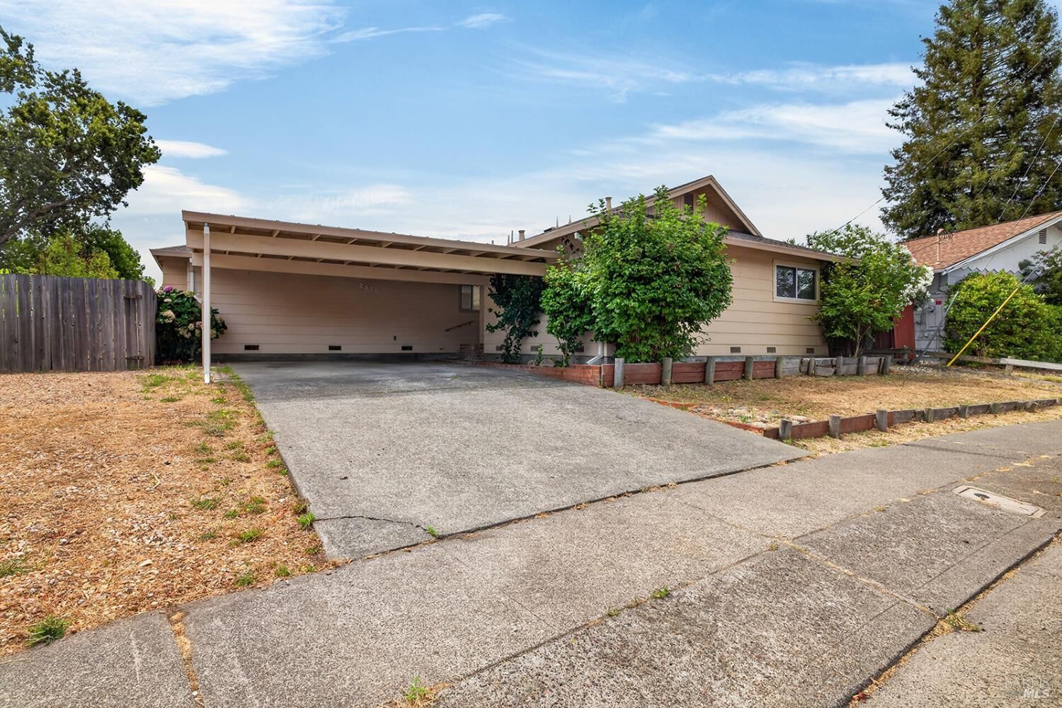 Property Photo: 2530 Tamarisk Drive CA 95405