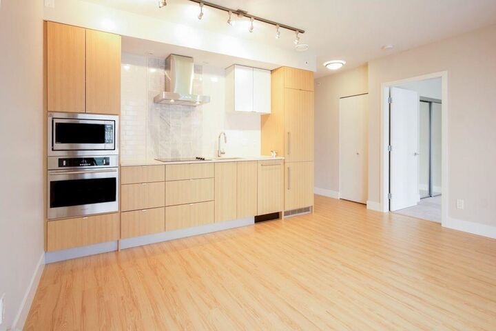 Property Photo: 159 W 2nd Avenue 606 BC V5Y 0L8