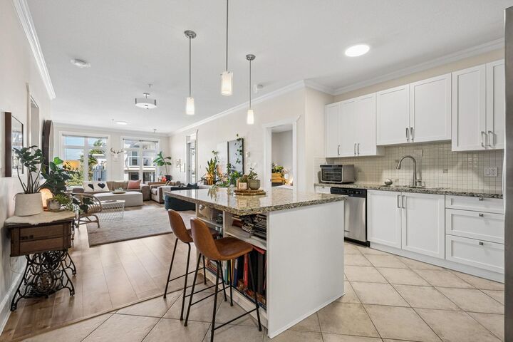 4111 Bayview Street 305 — photo 1