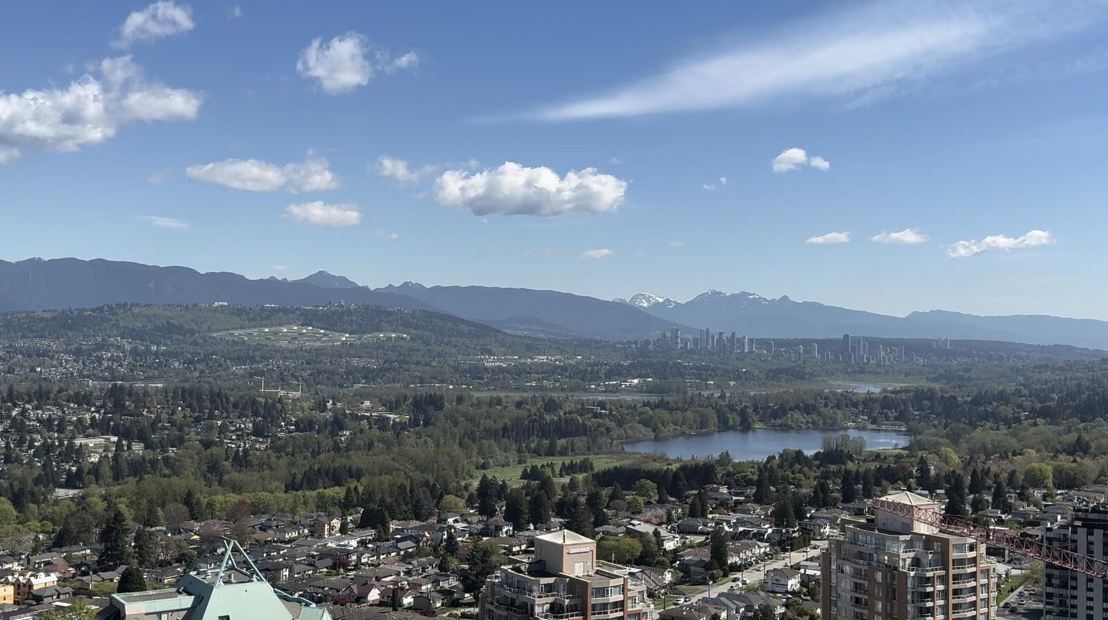 Property Photo: 6000 McKay Avenue 2907 BC V5H 0K2