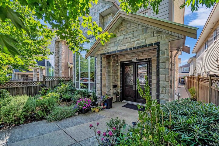Property Photo: 8480 Francis Road BC V6Y 1A6