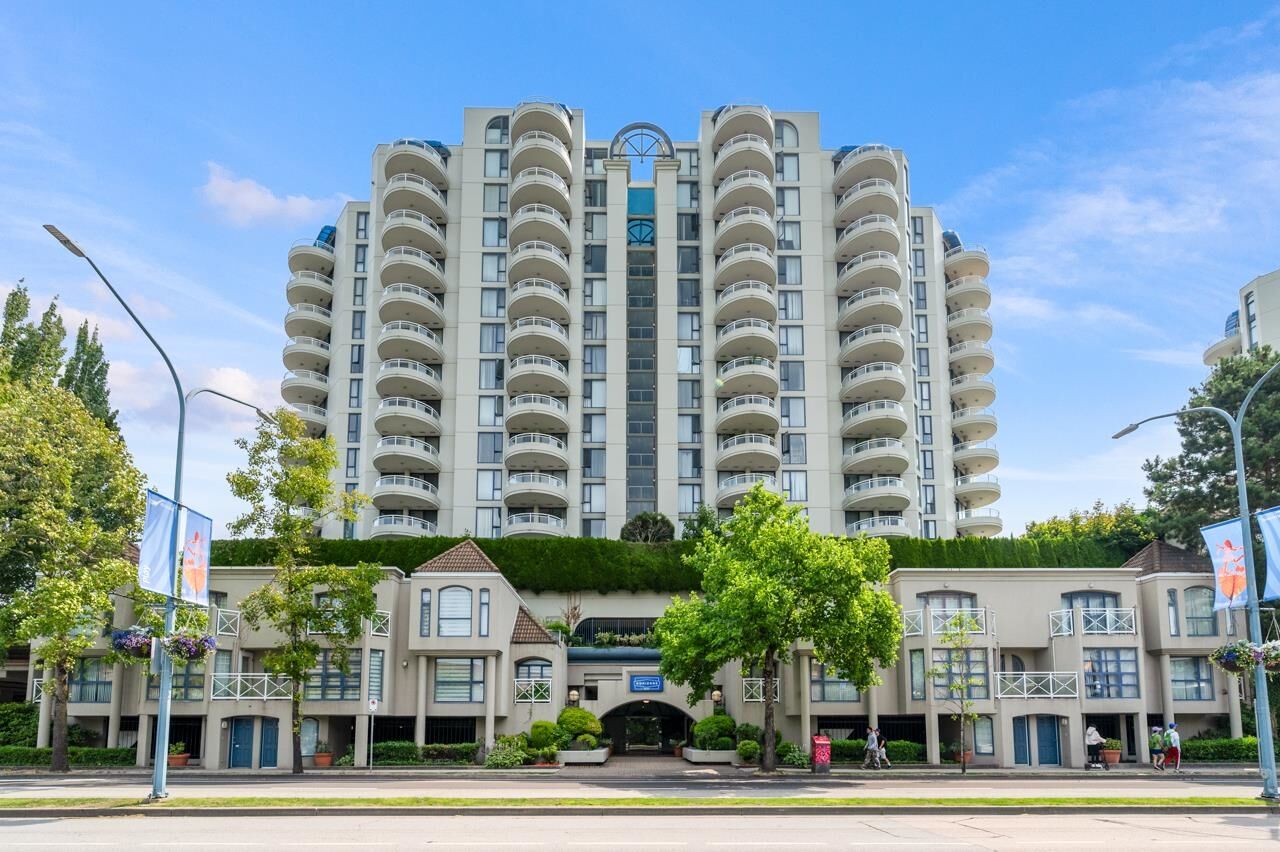 Property Photo: 6080 Minoru Boulevard 501 BC V6Y 4A7