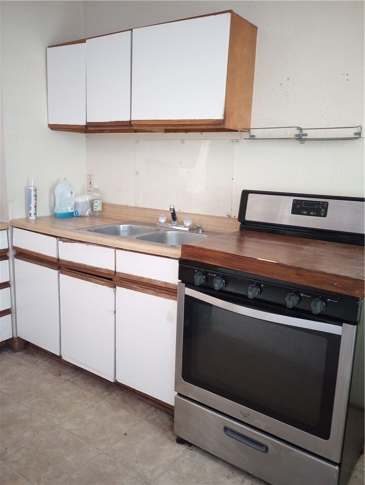 Property Photo:  81 Maple Street  NY 14801 