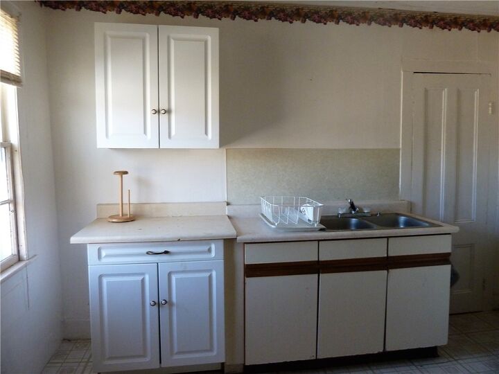 Property Photo:  81 Maple Street  NY 14801 