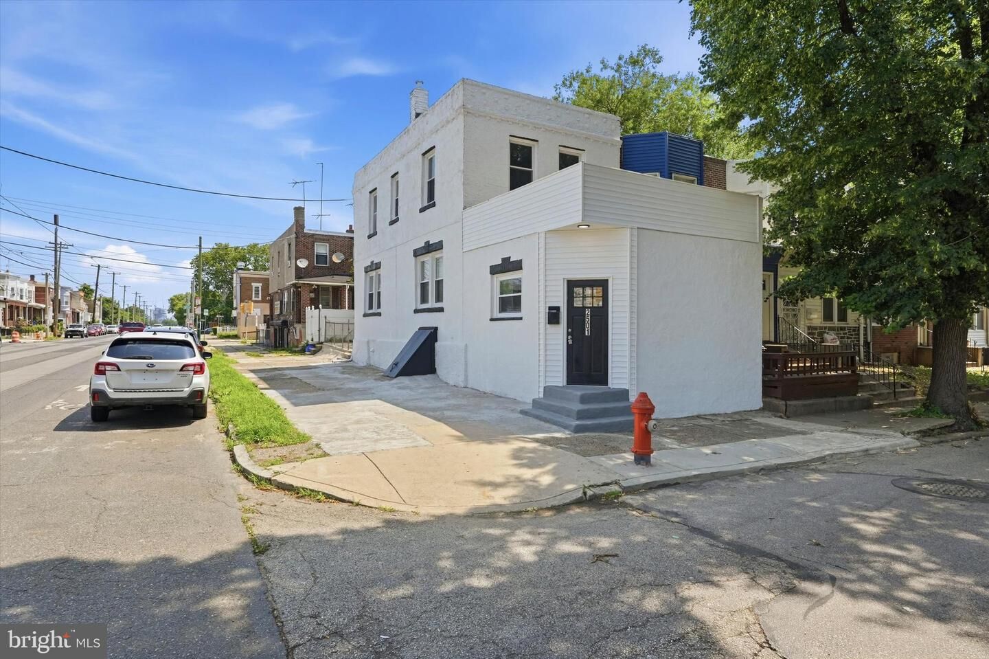 Property Photo:  2501 S Dewey Street  PA 19142 