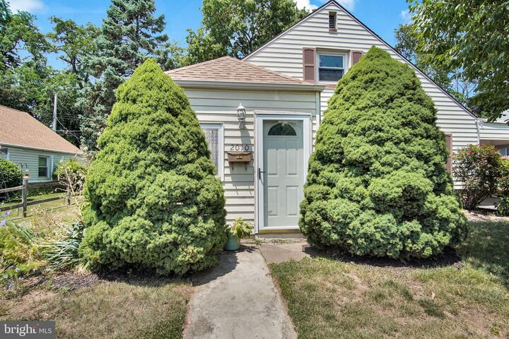 Property Photo: 2010 Highland Circle PA 17011