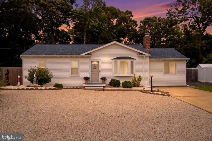 Property Photo: 909 W Panama Court NJ 08731