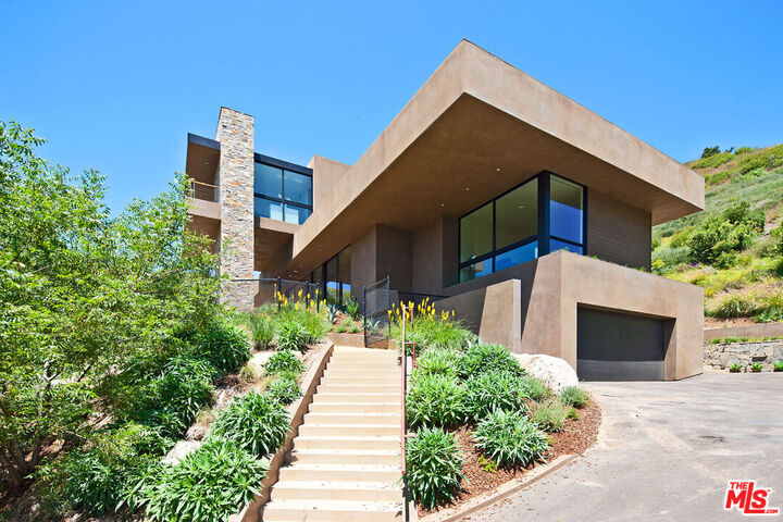 Property Photo:  6228 Sycamore Meadows Dr  CA 90265 