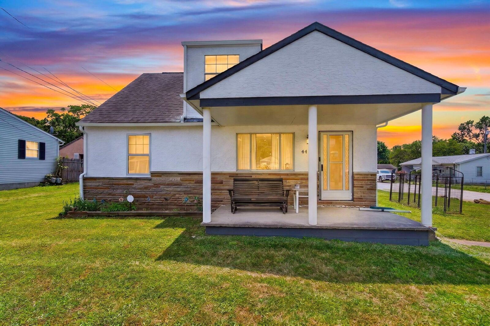 Property Photo: 441 Hilock Road OH 43207