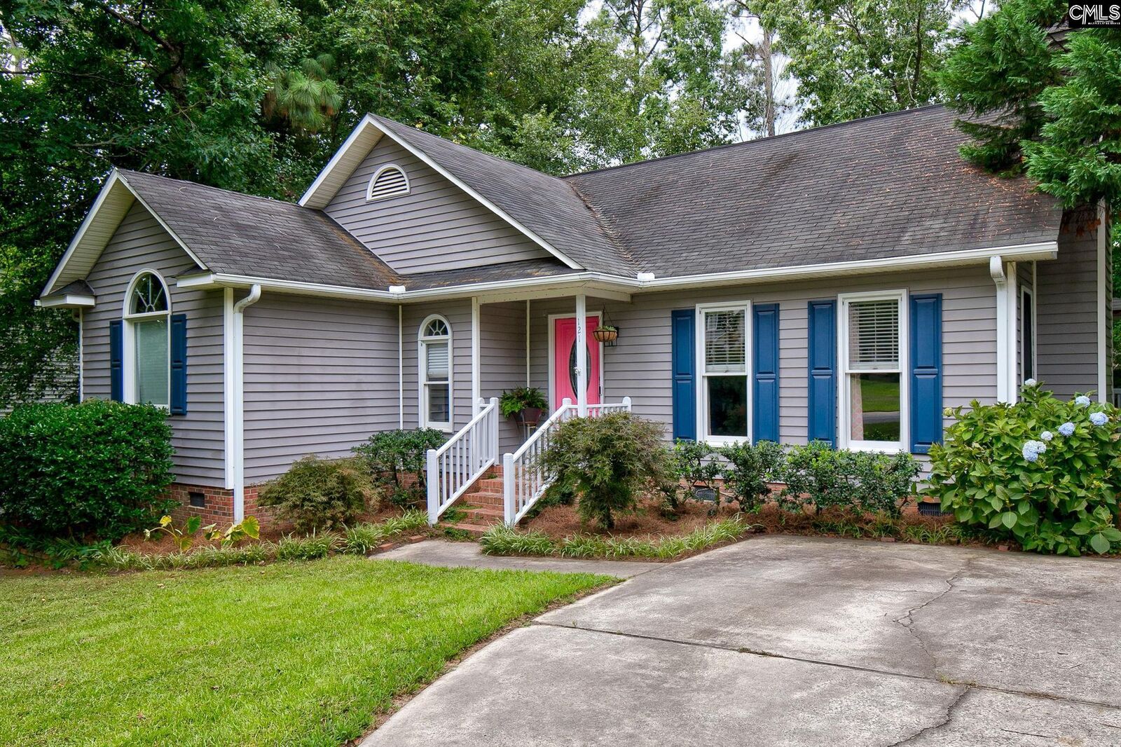 Property Photo:  121 Foxridge  SC 29072 
