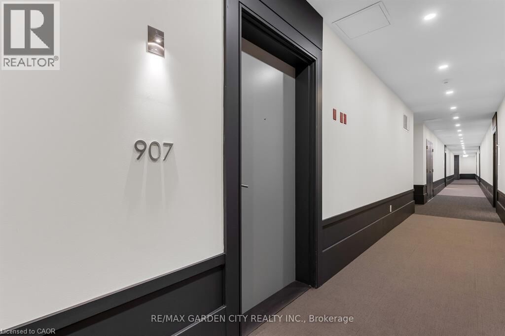 Property Photo:  16 Concord Place 907  ON L3M 0J1 