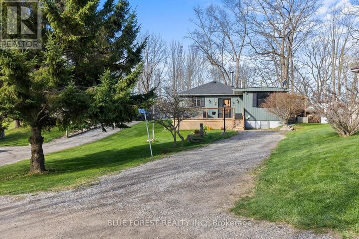 7365 Fairview Drive — photo 1