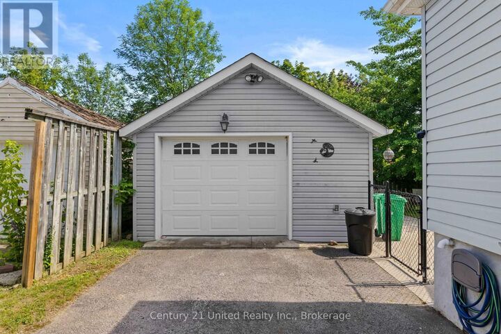 Property Photo: 525 Howden Street ON K9J 4B4